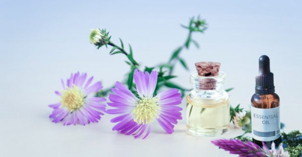 essential-oil-3532970_1920